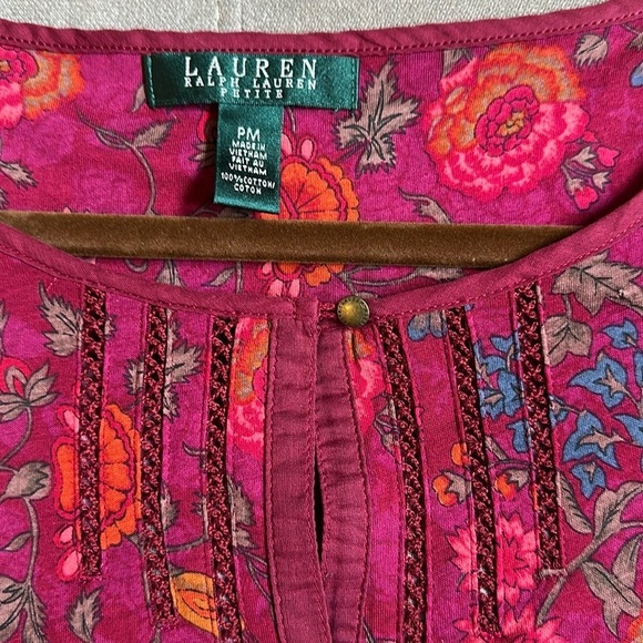 Red Floral Women's Top - Picture 5 of 5